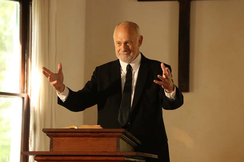 Gerald McRaney as Reverend Jake Owens