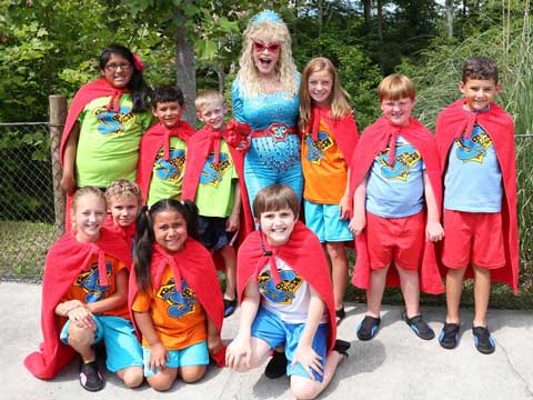 Dolly announces RiverRush water coaster