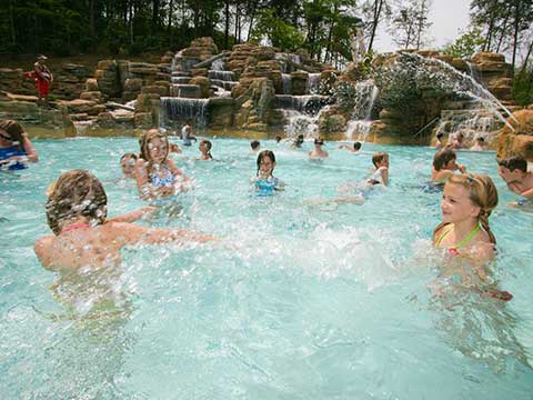 Dollywood’s Splash Country celebrates 15th season