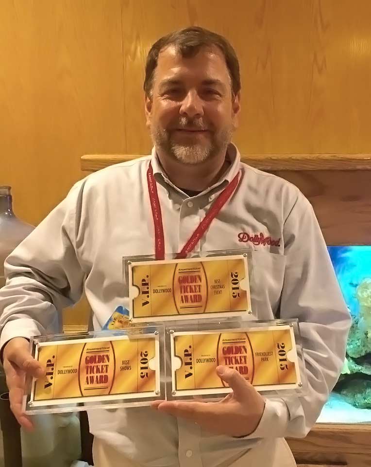Dollywood Wins 2015 Golden Ticket Awards