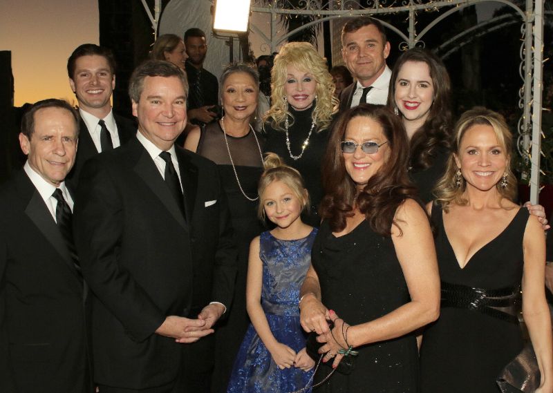 "Dolly Parton's Coat of Many Colors" Wins Epiphany Prize