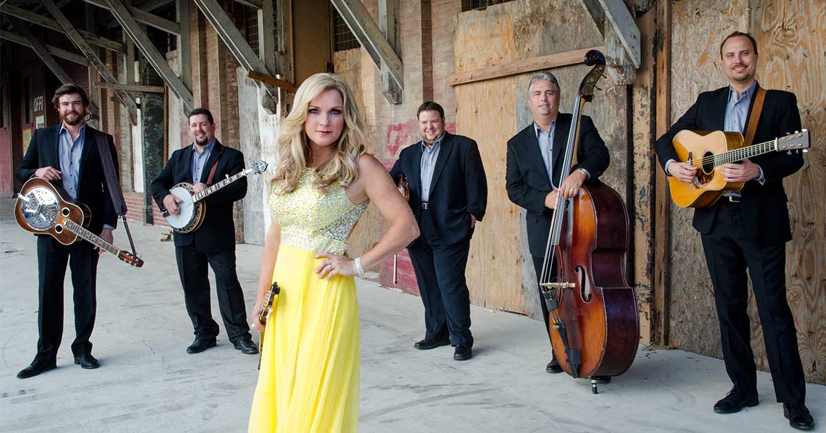 Rhonda Vincent & The Rage at Dollywood’s Barbeque and Bluegrass