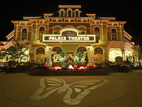 Dollywood’s Smoky Mountain Christmas Nominated by USA Today