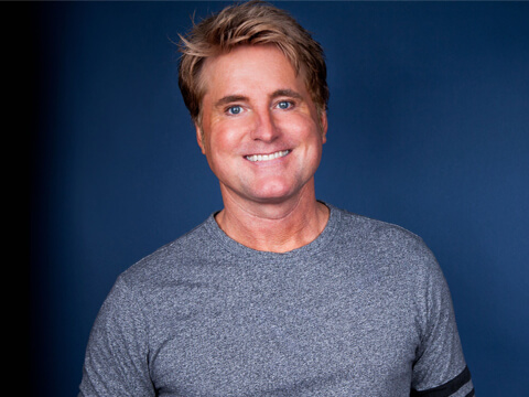 Steve Summers Makes Directorial Debut With “When Life Is Good Again” Music Video