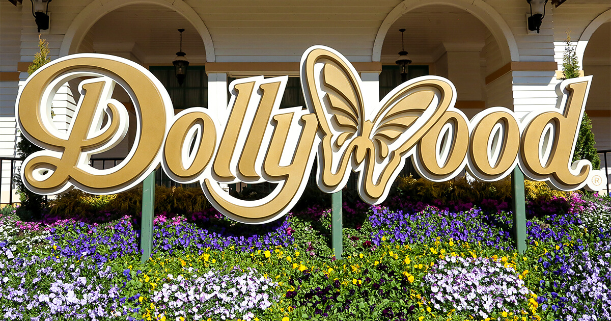 Tripadvisor Names Dollywood Top-10 Theme Park