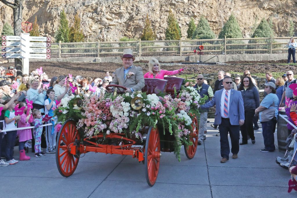 a parade float full of flowers
